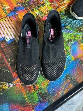 Skechers Women's Hands Free Slip-Ins Go Walk 6 Valentina Sneaker Black Multi